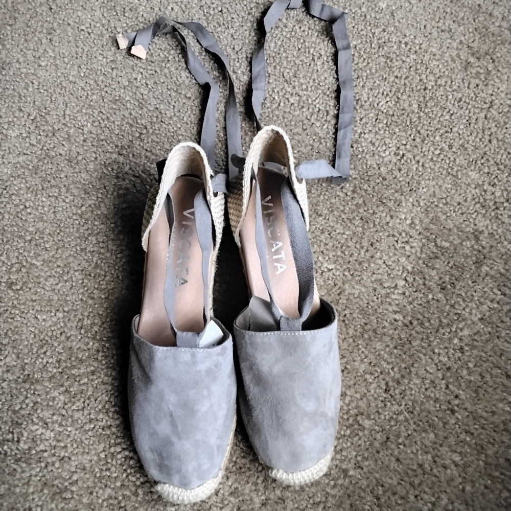Viscata Fosca Suede Espadrille Size 39Euro Size 8USA